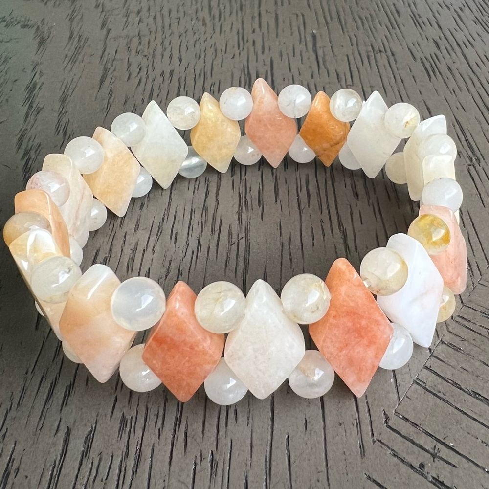 Golden silk jade soft bangle SIZE 7’